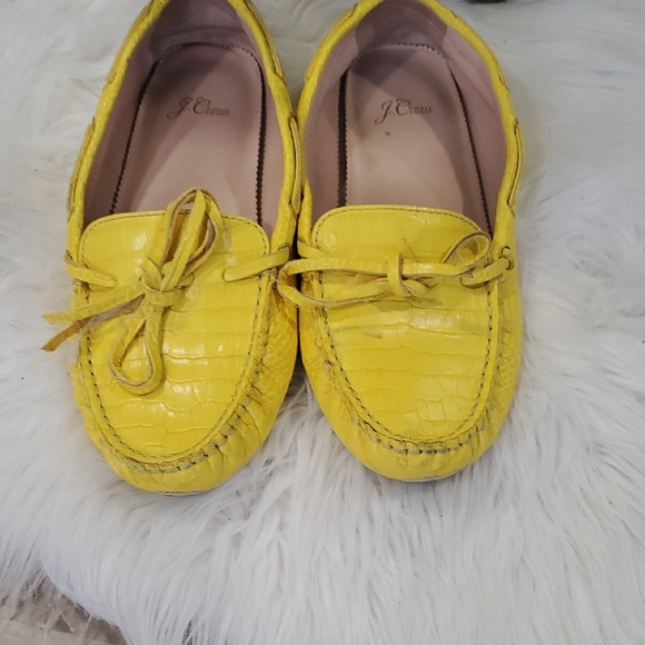 J. Crew Vibrant Yellow Croc-Embossed Moccasins Slipon Sz 8 - Picture 10 of 16